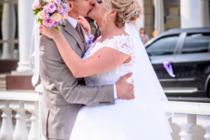 Фото на против ЗАГСа