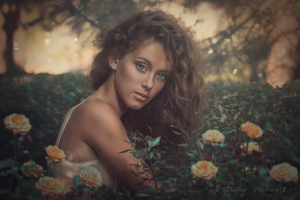 Девушка в саду (худ. ретушь)