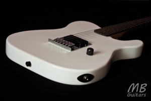 Электрогитара ручной работы