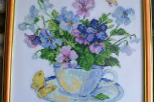 "Анютины глазки",24х24 см, 2000р.