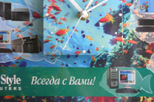 квартальный календарь R-Style с часами