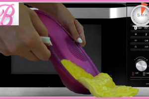 Дашуля ГОТОВИТ ОМЛЕТ в микроволновке за 5 МИНУТ ! КАК ТАК?