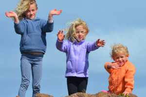 Рекламное объявление на радио для магазина детской одежды