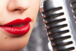 Женский голос