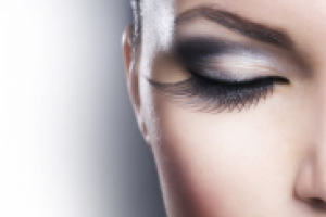 Наращивание трехмерных ресниц. Визажист Юлия Панина.