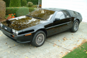 DeLorean DMC-12