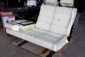 Передвижной раскладной автомобильный диван