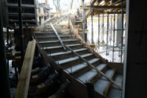 строительство. винтовая лестница. железобетон