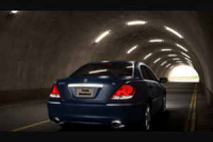 Видео. Машина в тоннеле