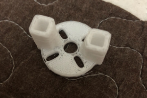 Крепление бесколлекторного двигателя