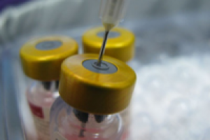 Прививка от вируса папилломы человека нужна не только женщинам