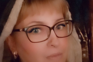 Повар,администратор,бухгалтер, фельдшер