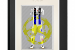 Бренд стекло на мяче.