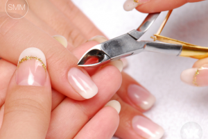 Магазин оборудования для маникюра. SMM ВКонтакте