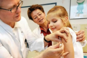 Кому ставят прививку от вирусного гепатита