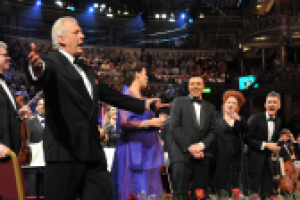 Перевод концерта "Мюзиклы Метро-Голдвин-Майер"