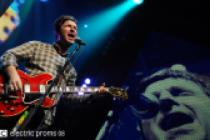 Перевод концерта группы "Оазис"