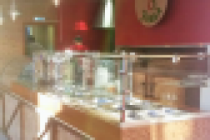 Магазин с посадочными местами