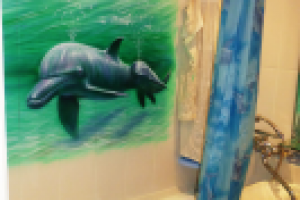 Аэрография в ванной на кафеле