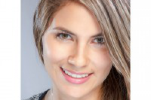 Красота: как сделать сияющий макияж за 5 шагов