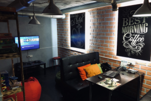 В интерьере