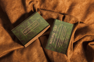 Визитка для бренда натуральных товаров "Natural Clay"