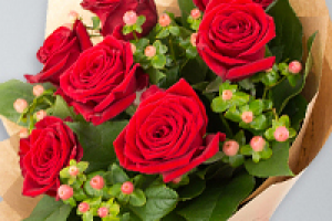 Поздравительный баннер TOYOTA с международным женским днем