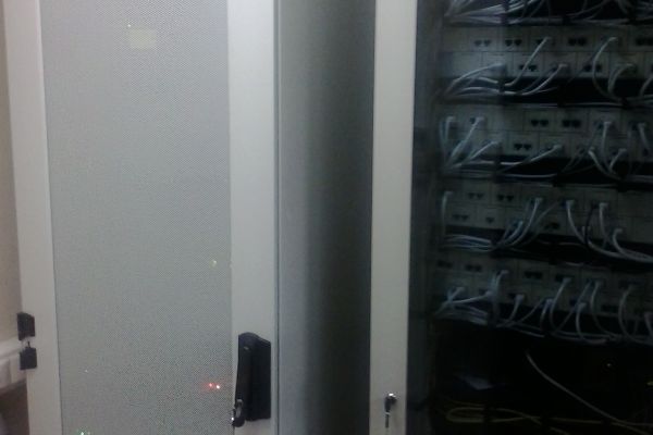 Демонтаж и монтаж стоечного оборудования