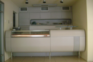 Торговая стойка (2005)