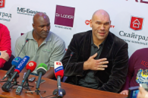 Пресс-конференция Н. Валуева и Э. Холифилда