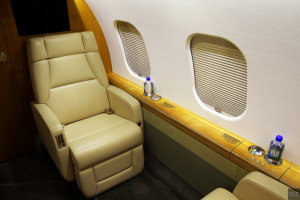 Интерьер частного воздушного судна (Global Express XRS)