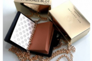 Закадровый голос Mai Couture (мягкая, доброжелательная подача)