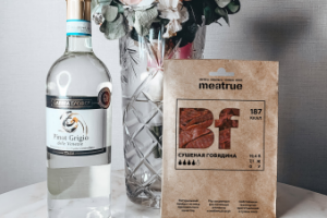 Упаковка мясных снэков