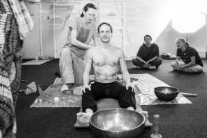 ЙОГА  семинар(гвозди битые стёкла)