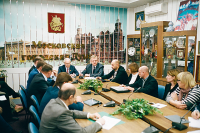 С заседания комиссии Московской ГД