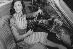 Стало скучно за рулем? Пора купить автомагнитолу