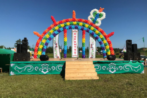 Декор и организация пространства сцены