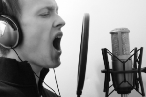 Озвучка роликов, закадрового текста и аудиокниг