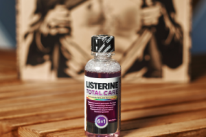 Listerine in Men's Box