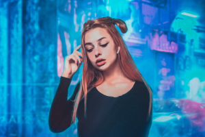 Простая обработка в неоновом стиле