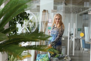 Монтаж для презентации платья "Готические ворота"