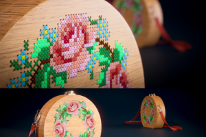 Сумочка (дерево с вышивкой)