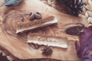 Карточки рассадки для свадьбы в стиле эко