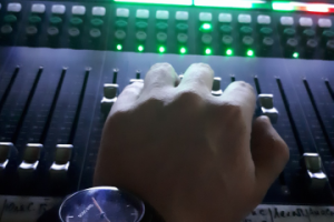 Озвучка, редактирование и все что связано со звуком