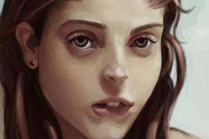 Рыжая девушка,закусывающая губу