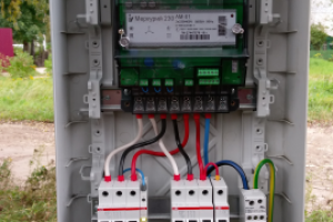 Сборка уличного щита