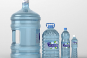 Пластиковые бутылки с водой