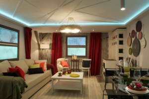 Телевизионный проект "Белая гостиная из полуподвала"