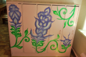 роспись на шкафчиках