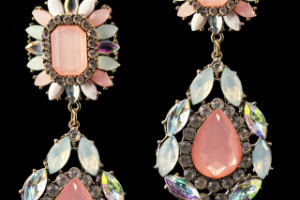 реклама бижутерии и ювелирных изделий